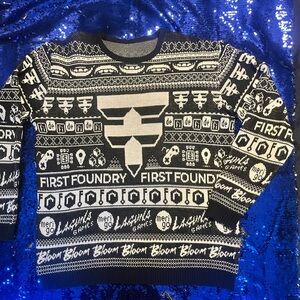 Wildemache knit sweater